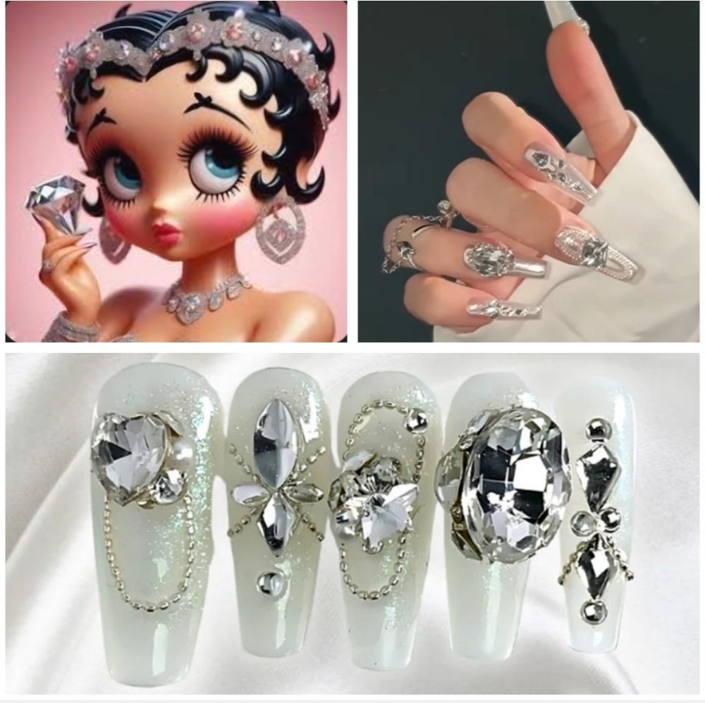 Luxurious Clear Press On Nails with Large Rhinestones and Pearl Decorations